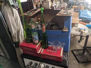 lot 489 image: Vintage Stretched Bottles, Jars, Cigar Boxes and More