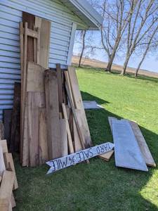 lot 566 image: Lot of Assorted Lumber