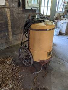 lot 587 image: Tri-Matic Walsh Power Washer