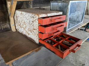 lot 604 image: QuickFind Parts Cabinet w Hardware