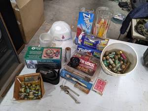 lot 621 image: Lot of Assorted Fuses, Hunting Collar, Zip Ties, and More