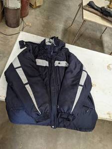 lot 652 image: Mens Navy Blue Starter Winter Coat - Size 2XLT