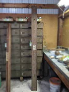 lot 146 image: Large Vintage Wood Level - 96 x 6