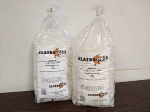lot 54 image: (1000) Claybuster White 8 12 GA CB 3118-12A Replacement Wads