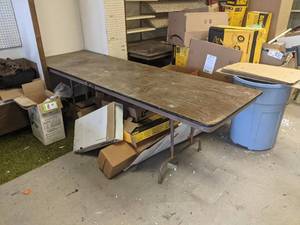 lot 119 image: Folding Table