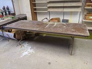 lot 138 image: Folding Table