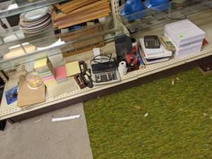 lot 143 image: Large Lot of Office Supplies