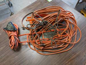 lot 164 image: Lot of Extension Cords
