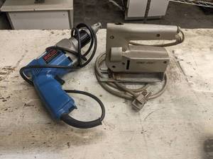 lot 209 image: Ryobi E3800 Screw Gun & POWR KRAFT Jigsaw TPC 8932