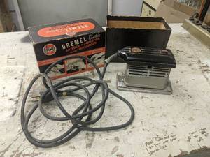 lot 213 image: Vintage DREMEL Mini SanderPolisherMassager - In Original Box