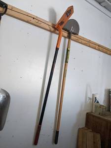 lot 239 image: (2) Shovels
