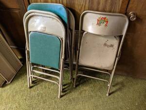 lot 250 image: (5) Assorted Metal Folding Chairs