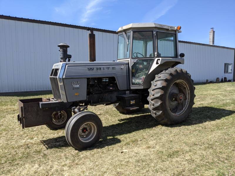 Marshall MN Farm Auction White 2105 Field Boss Tractor, Oliver 60