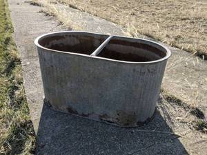 lot 28 image: Galvanized Stock Tank