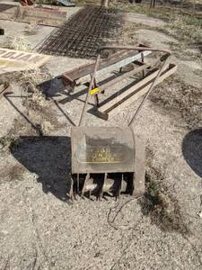 lot 35 image: S&H Frozen Silage Chipper