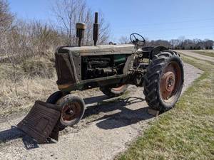 lot 5 image: 1952 Oliver 77 Diesel Tractor UPDATED DESCRIPTION 51821