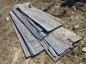 lot 70 image: Approx. 18 Corrugated Ribbed Steel Pieces