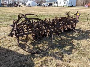 lot 211 image: American Seeding Machine Co. Seeder