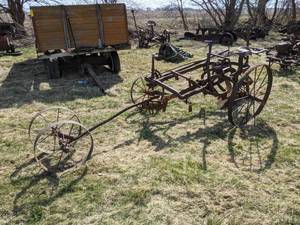 lot 240 image: Horse Drawn Plow w Set of Wheels on Axle