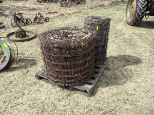 lot 91 image: Lot of 2 Rolls of Fencing