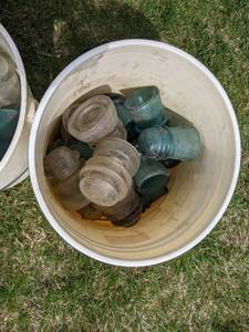 lot 109 image: Lot of Glass Insulators - Hemingray and More