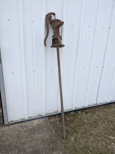 lot 148 image: Cast Iron Well Pump