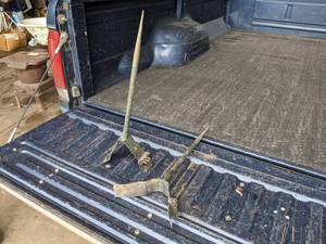 lot 165 image: Lot of 2 Thompsons Lightning Rods