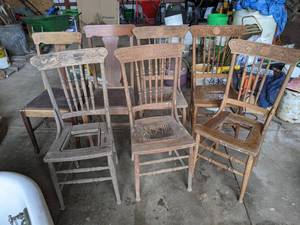 lot 169 image: Lot of 7 Wood Chairs