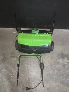 lot 11 image: EARTHWISE 16 IN. 13 AMP CORDED ELECTRIC DETHATCHER. SEE PICTURES