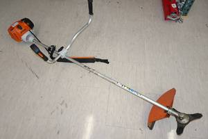 lot 76 image: Stihl FS-130 Straight Shaft Brush Cutter