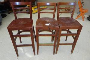 lot 170 image: 3 Bar Height Chairs