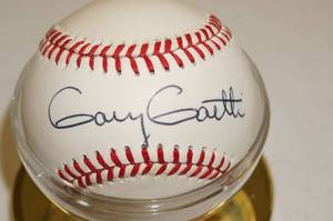 lot 21 image: Gary Gaetti Signed Baseball