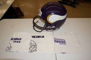 lot 52 image: Minnesota Vikings Helmet and Hanky