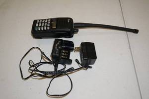 lot 98 image: I-Com Air Band Transceiver