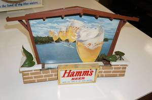 lot 55 image: Vintage Hamms Beer Sign