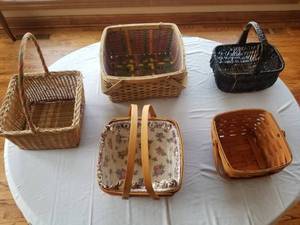 lot 20 image: Longaberger Baskets  3