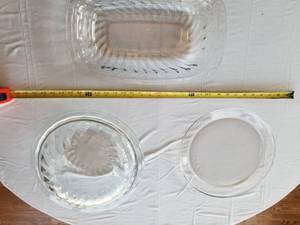 lot 23 image: Pyrex and Ovenware