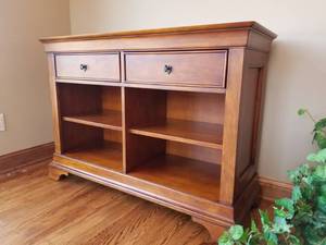 lot 4 image: Hooker Sideboard