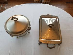 lot 28 image: Chafing and Casserole Dish