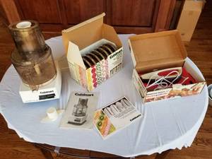 lot 33 image: Cuisinart with Blade Library and Knife