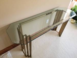 lot 6 image: Contemporary Bevelled Glass Table