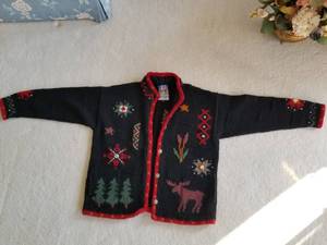 lot 12 image: Newari Wool Sweater