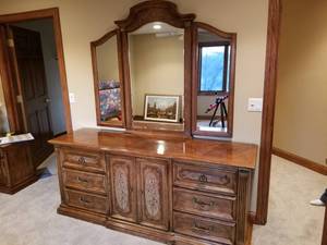 lot 129 image: Wooden Dresser with Folding Mirror