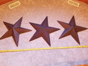 lot 56 image: 3 Faceted Decorative Stars