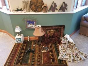 lot 63 image: Rustic Rugs and Knick Knacks
