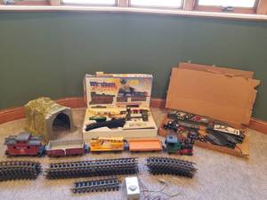 lot 66 image: Model Trains and Cars