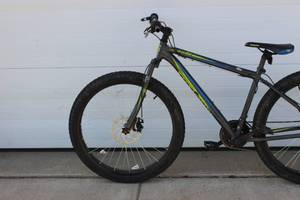 Mongoose Alder Youth Mountain Bike