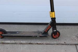 Mongoose Stance Scooter