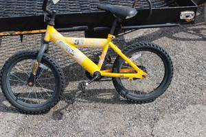 Hotwheels Kids Yellow Bike