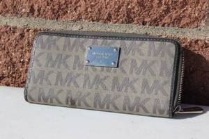 Woman Purse Michael Kors